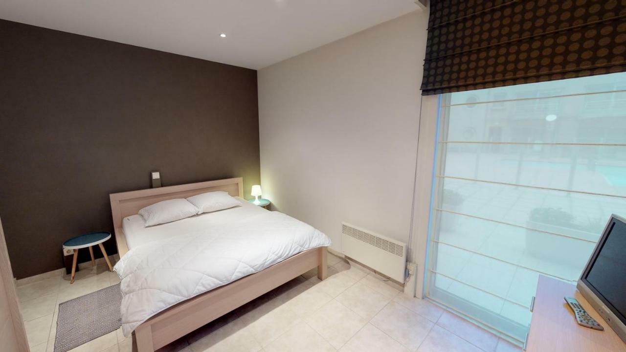 Deluxe Apartment With Shared Pool Oostende Exterior foto